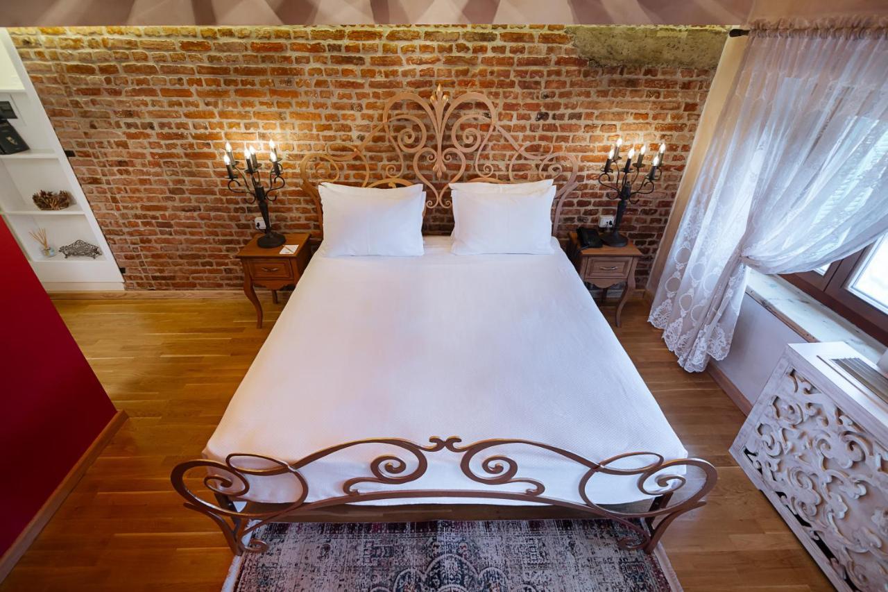 Tresor Art Boutique Hotel Korce Exterior foto