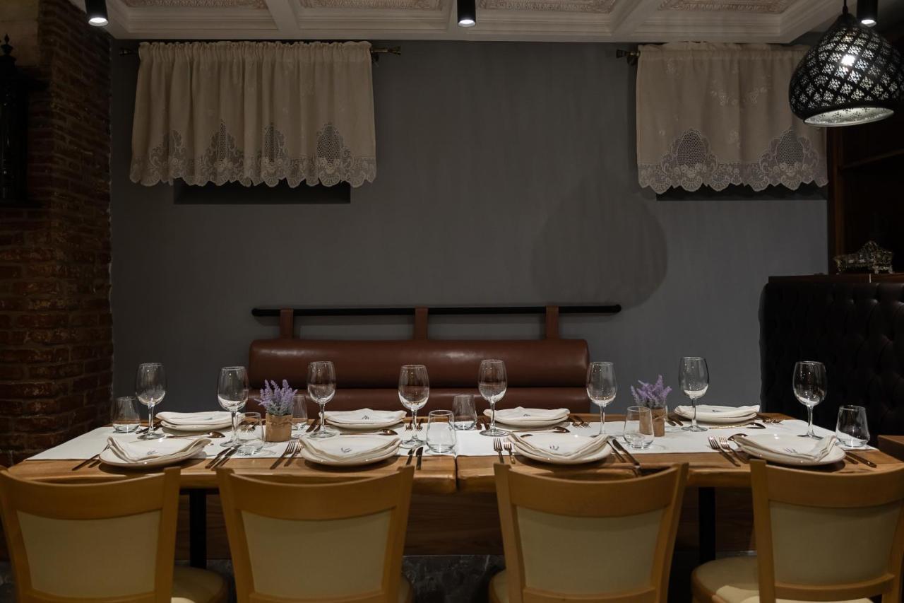 Tresor Art Boutique Hotel Korce Exterior foto